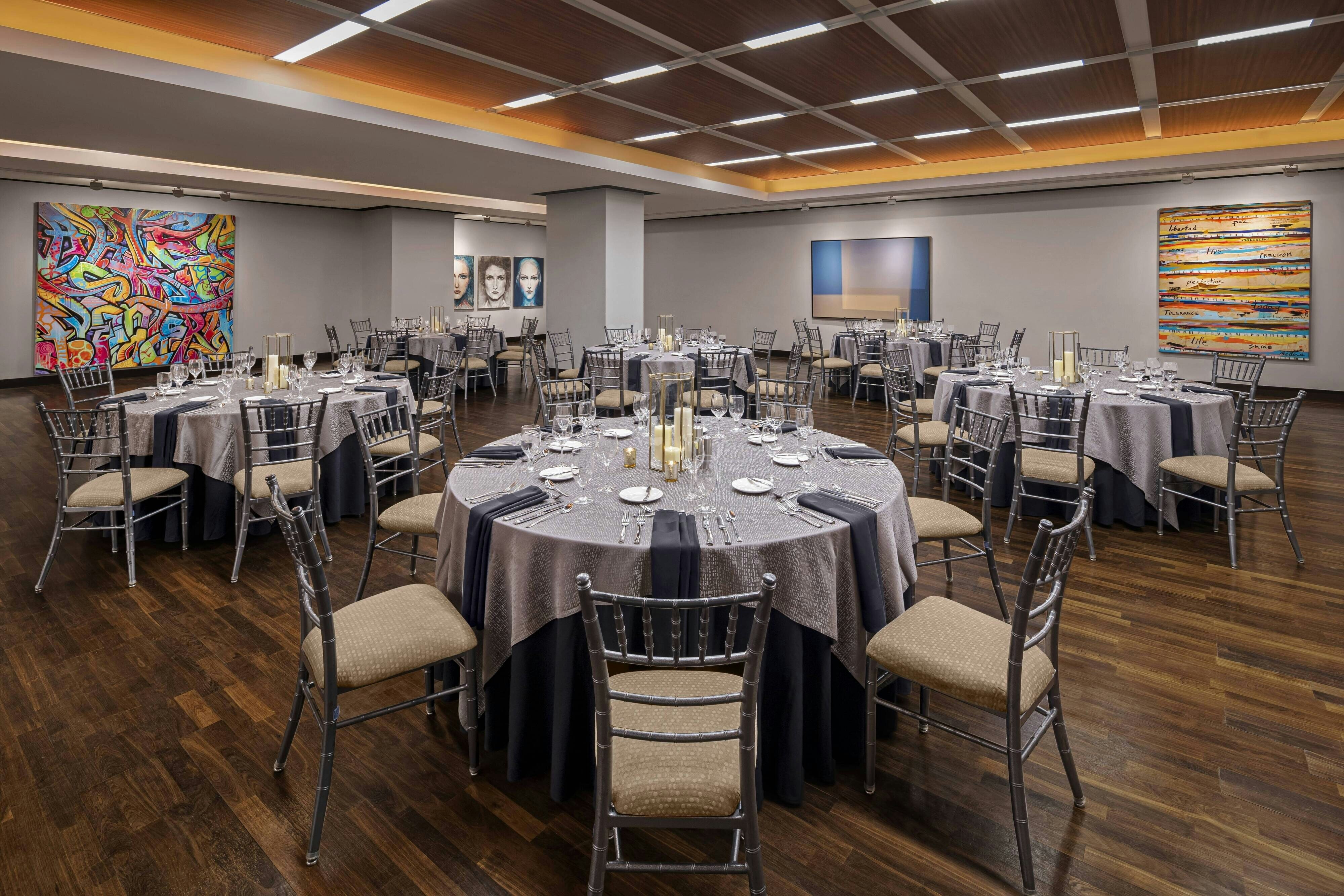 JW Marriott Houston Downtown 74/78