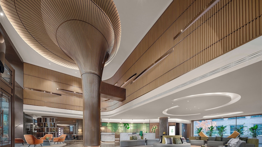 HOLIDAY INN Changchun Jingyue 7/48