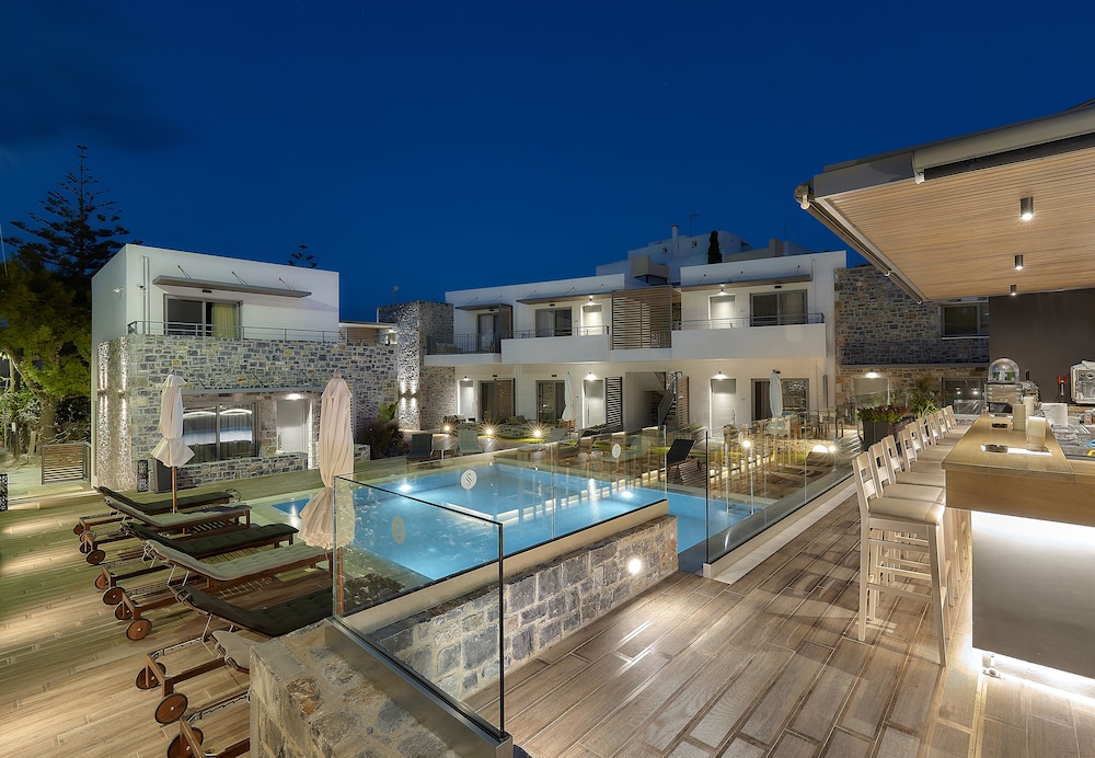 Seascape Luxury Residences - Adults Only 65/71