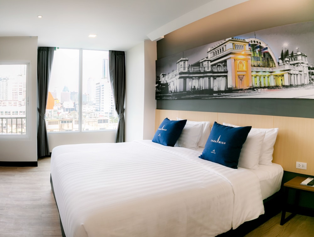 2 BEDROOMS, JUNIOR SUITE, CITY VIEW