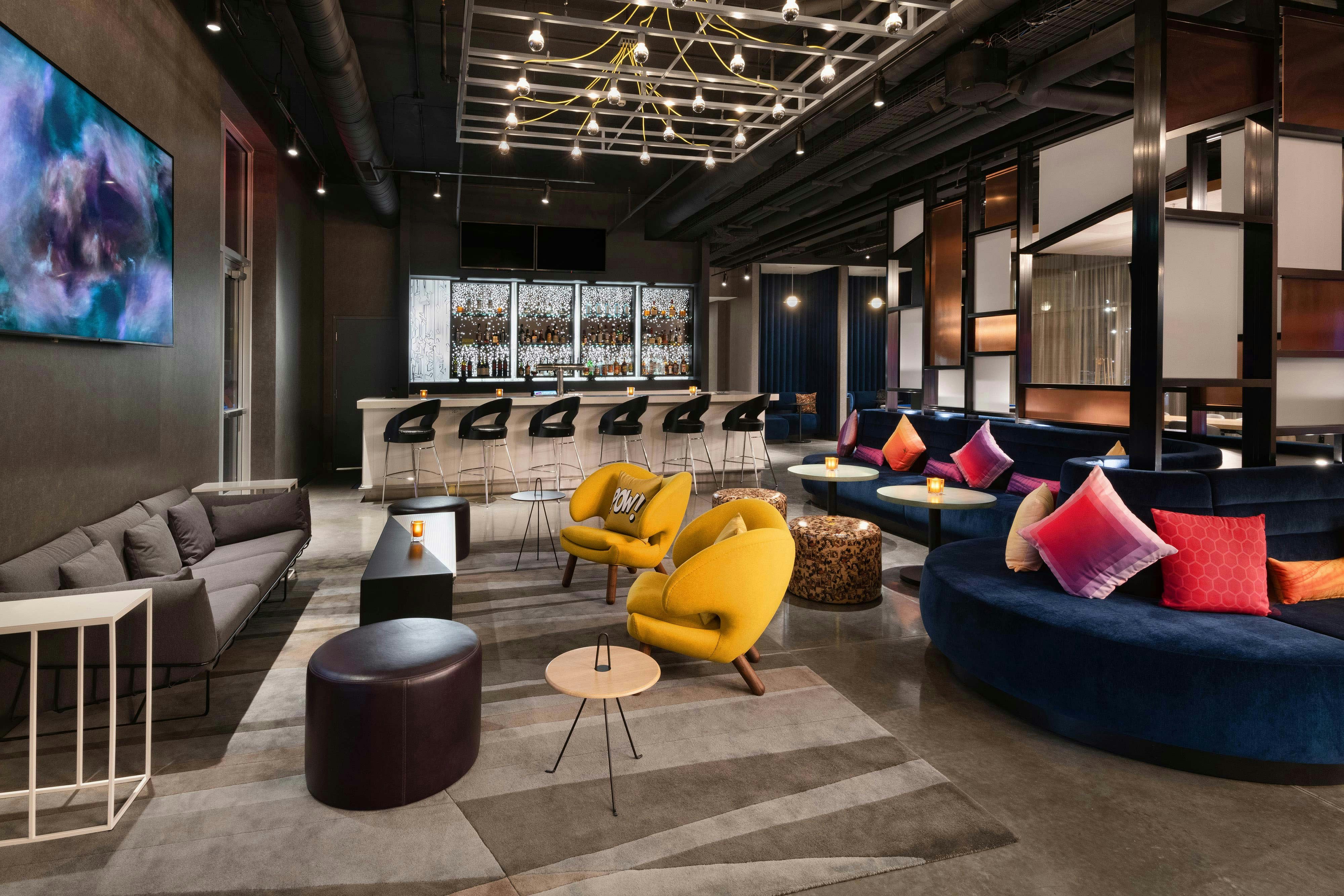 Aloft Cincinnati West Chester 30/42
