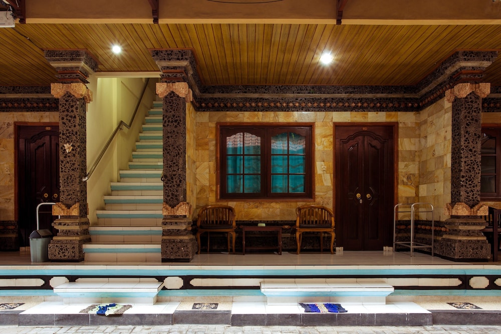 Segara Sadhu Inn 48/62