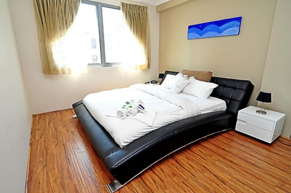 Sydney RiseOn Hotel 10/56