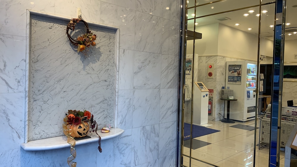 TOYOKO INN TOKYO NIHOMBASHI HAMACHO MEIJIZA MAE 11/50