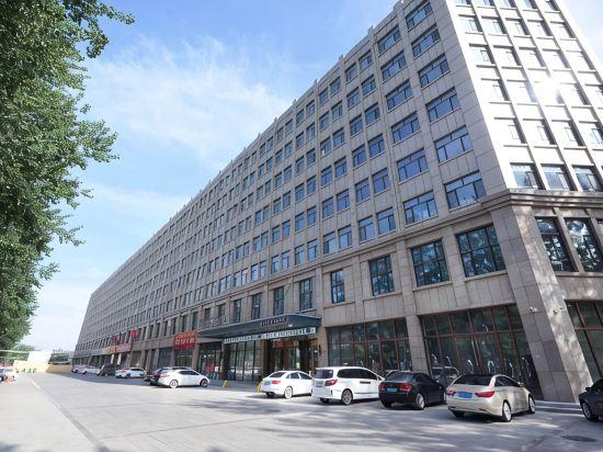 Jiayi Hotel (Heze Danyang Overpass) 24/27