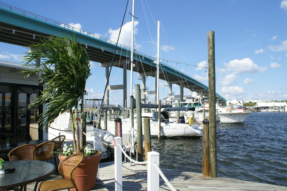 Matanzas Inn Bayside Resort and Marina 24/61