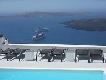 Nomikos Villas 42/46