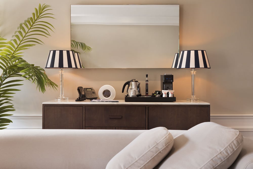 Brown Beach House Design Hotel 13/75