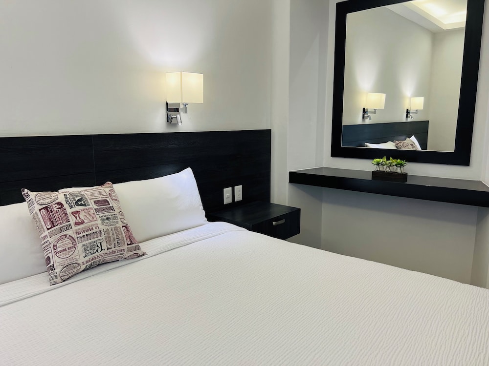 QA Hotel 12/50