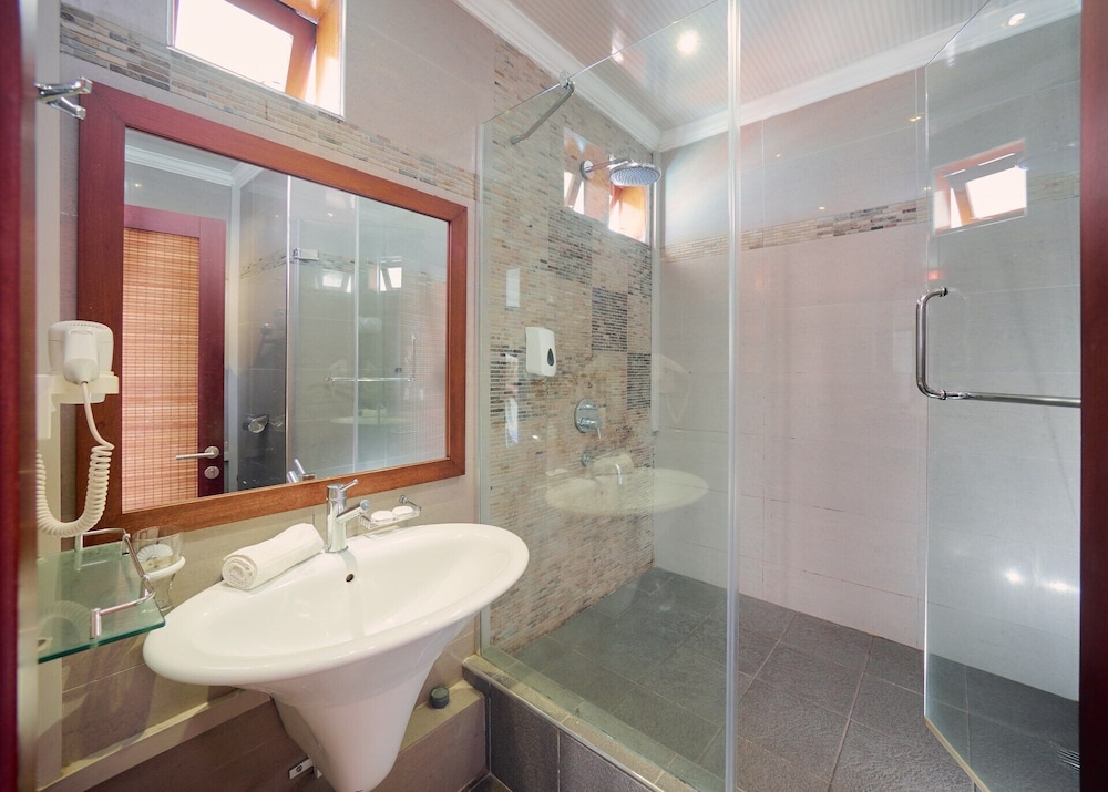 Gold Beach Resort 34/35