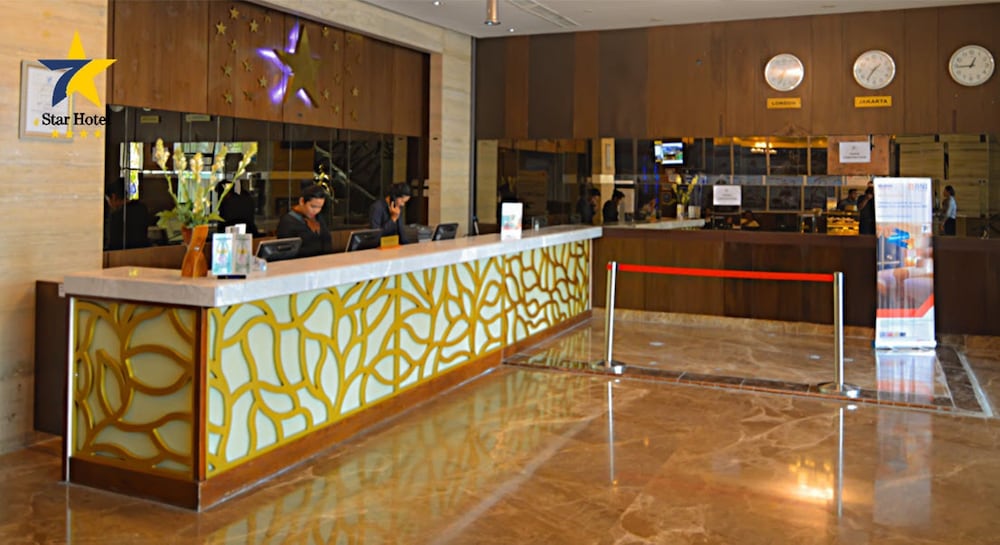Horison Ultima Semarang (Ex Star Hotel) 6/30