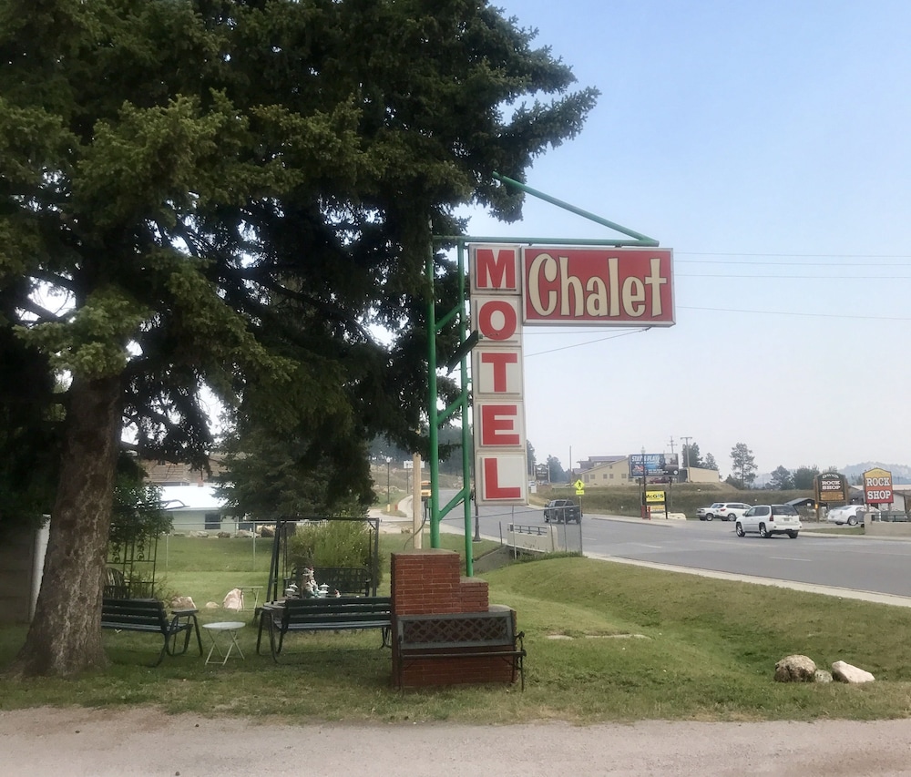 Chalet Motel 11/49