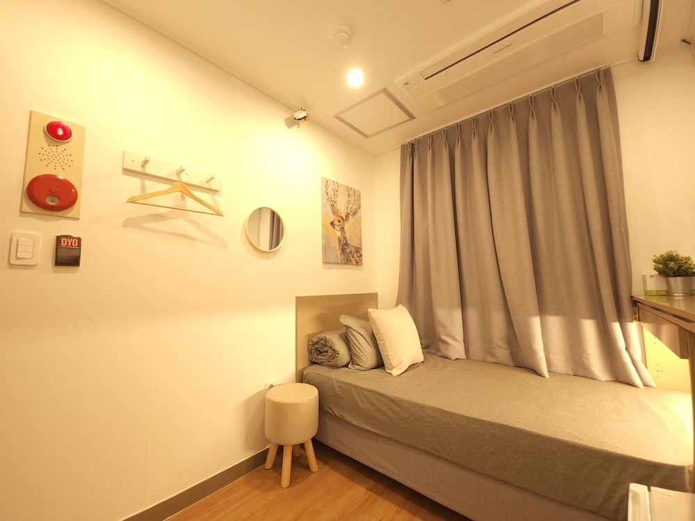 OYO Hostel Myeongdong 2 39/75