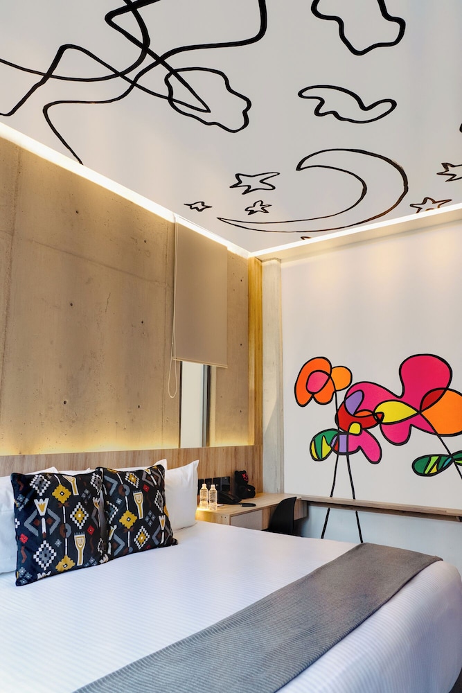 Street Art Hotel Roma 8/50