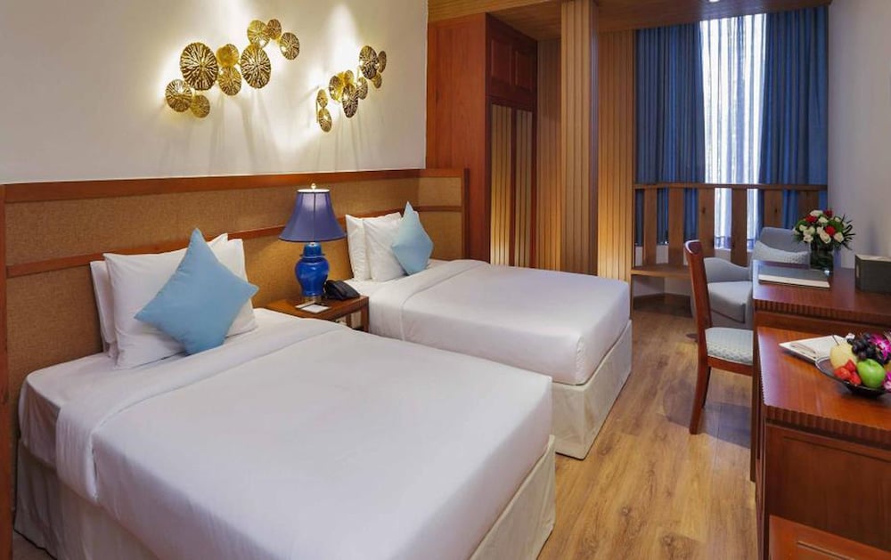 Executive, Twin Beds, A&Em Art Hotel 5/10