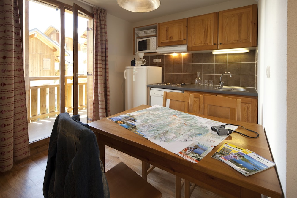 Le Hameau Des Aiguilles 28/50