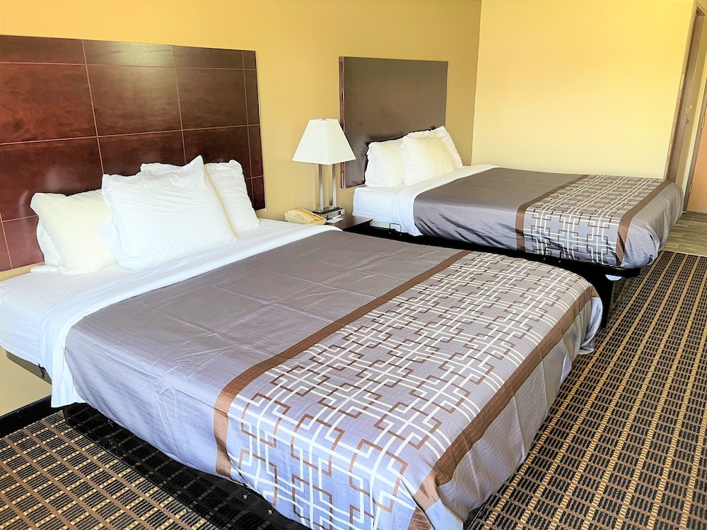 Designer Inn & Suites 14/69
