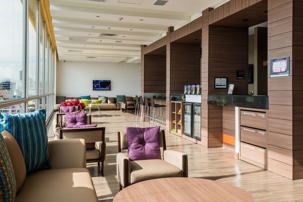 Hampton by Hilton Bucaramanga 30/43