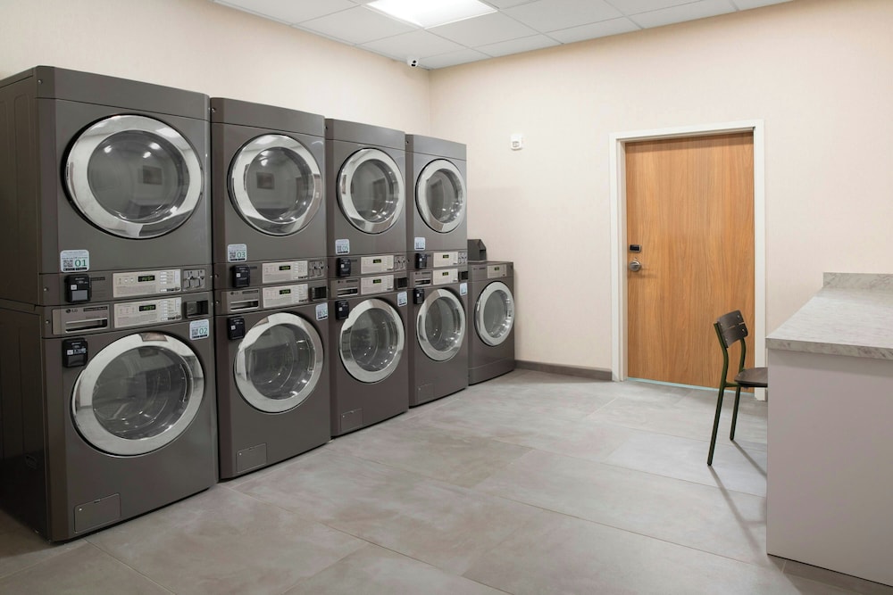 Fairfield Inn & Suites DeSoto Dallas South 25/44