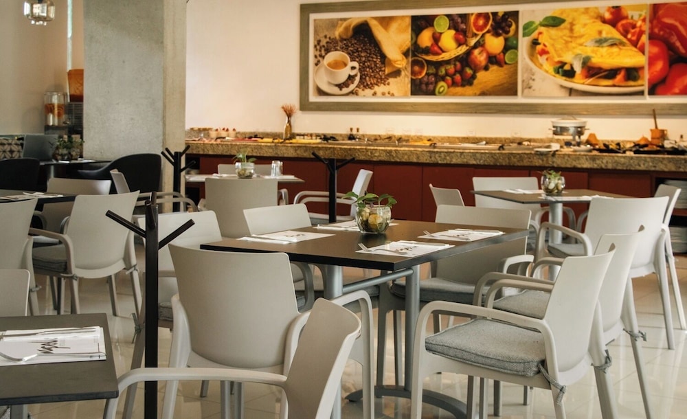 Meson de La Luna Hotel Spa 55/74