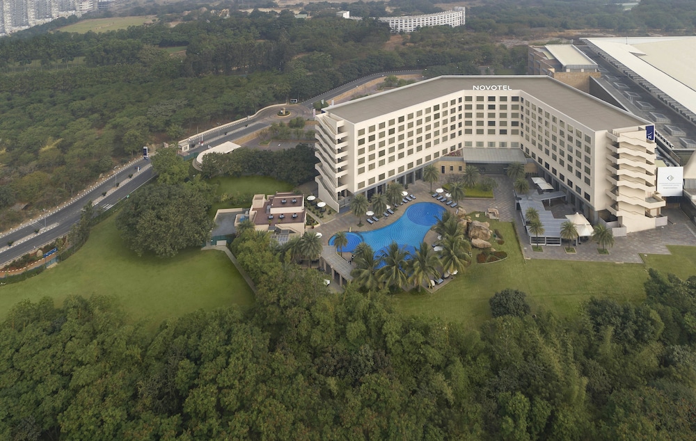 NOVOTEL HYDERABAD CONVENTION CENTRE 68/73
