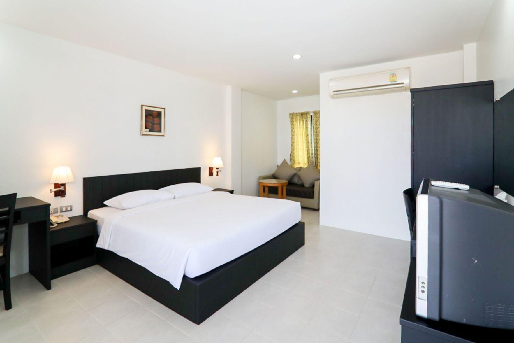 غرفة تنفيذية، G House 2/2