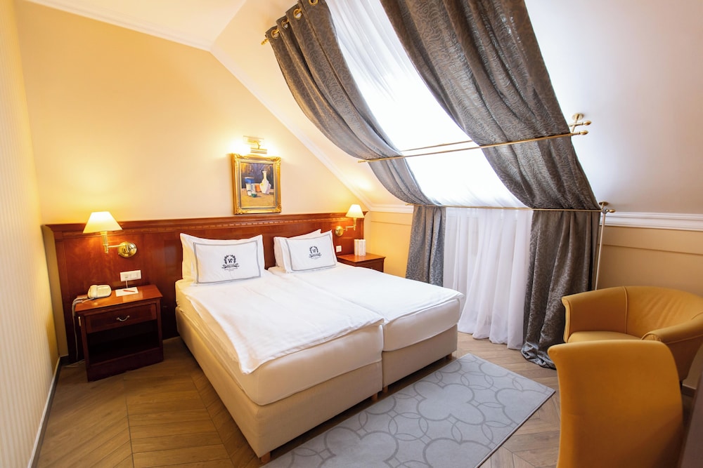 Waldinger Hotel 14/50