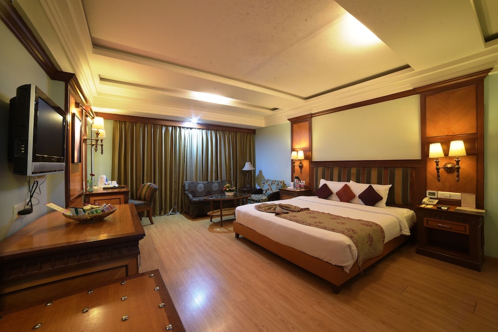 Hotel Babylon Inn 3/24