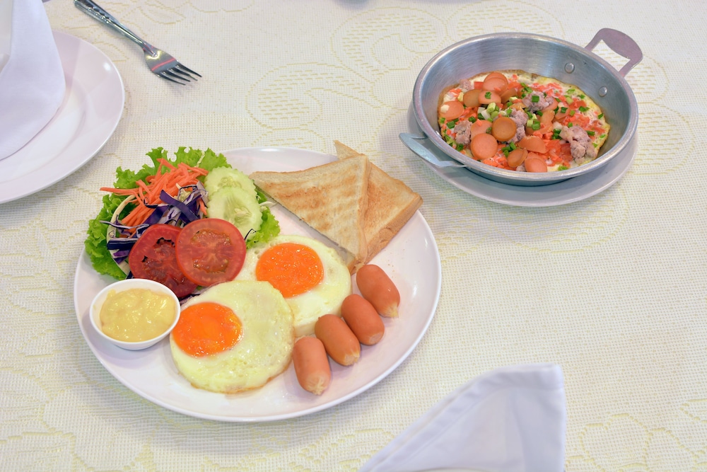 Chumphon Gardens Hotel photo3