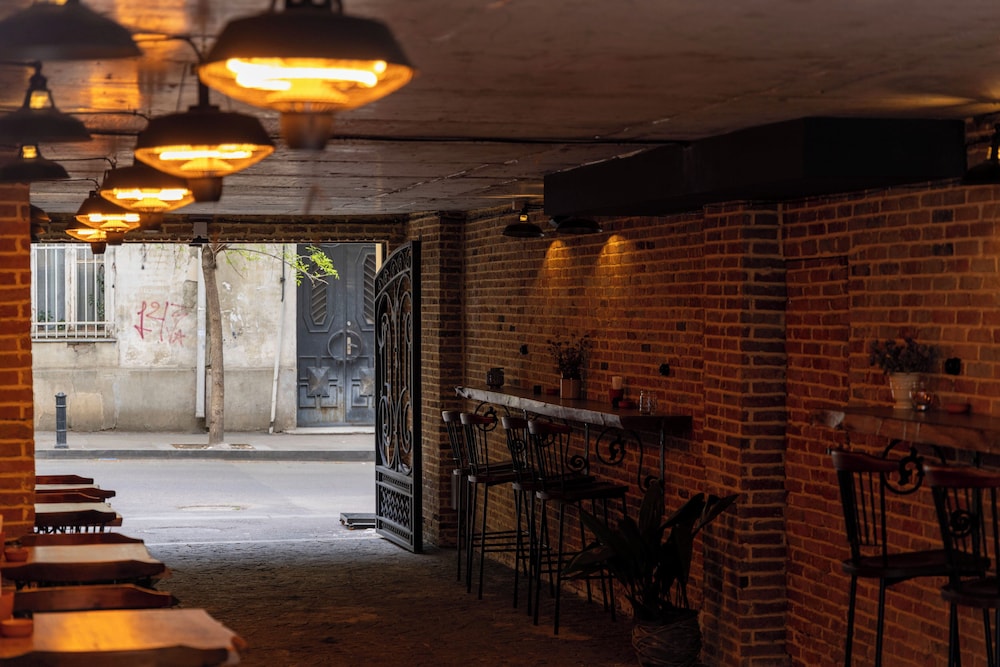 Makmani Hotel 36/62