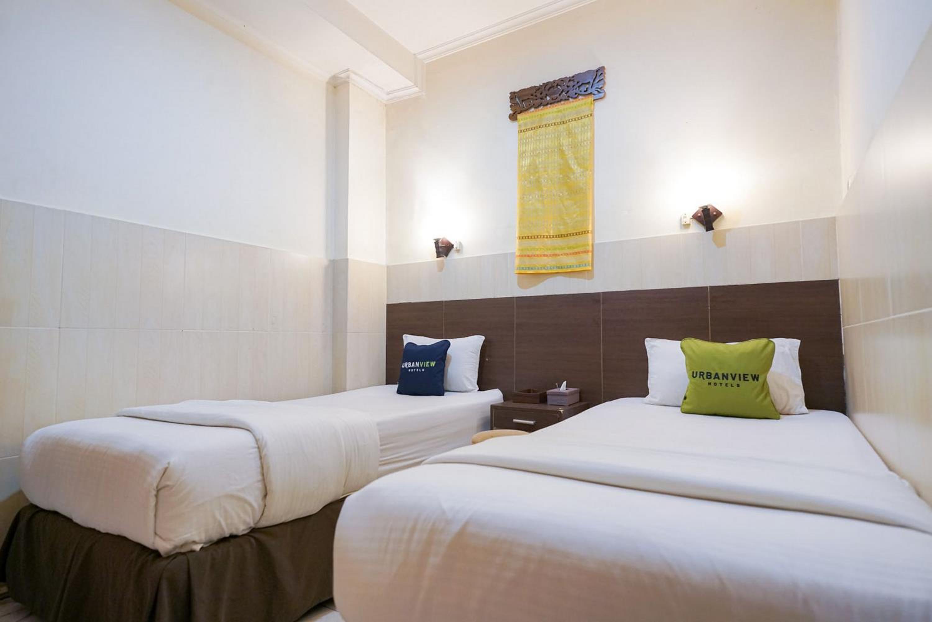 Deluxe, Twin Beds
