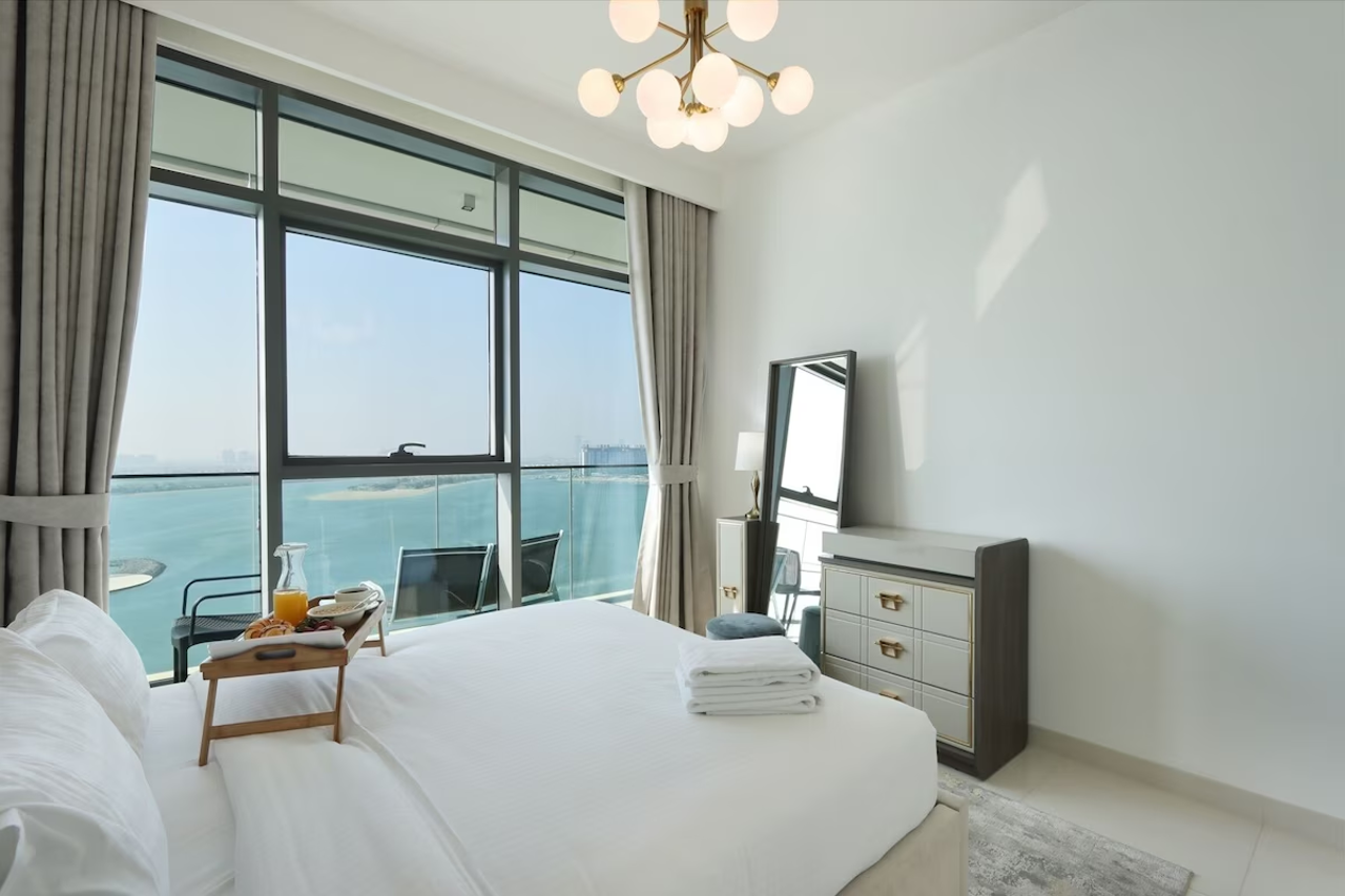 2BR Full panoramic Sea View and Beach Access 7/24