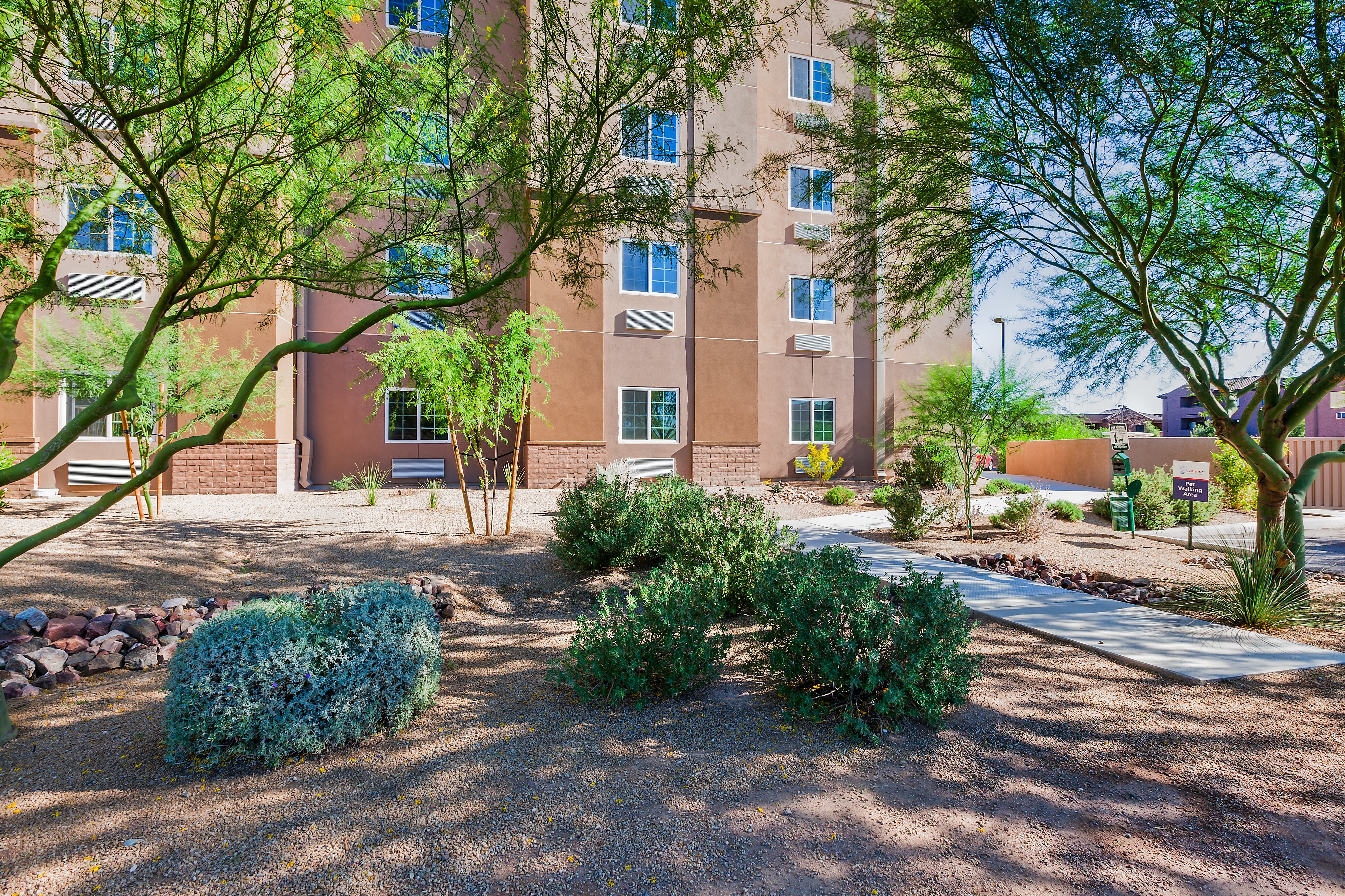 Candlewood Suites TUCSON 37/37