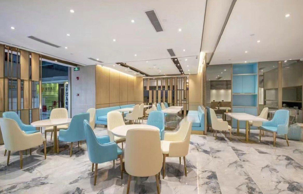Rich Hotel 40/43