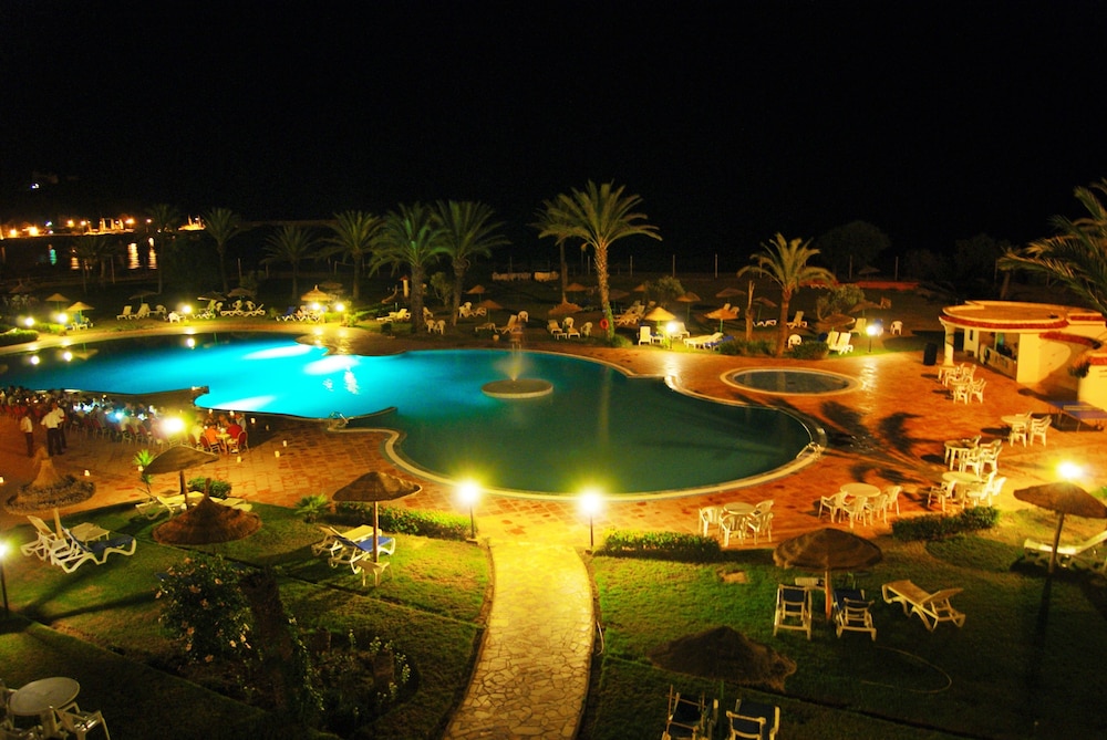 Itropika Beach 13/67