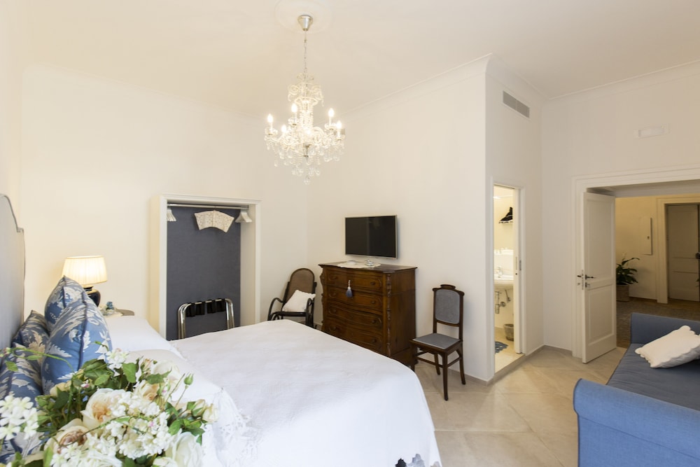 Palazzo Cacace 21/50
