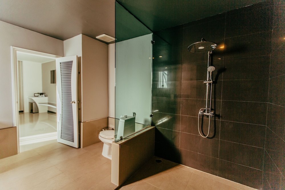Mantra Varee Hotel 23/47