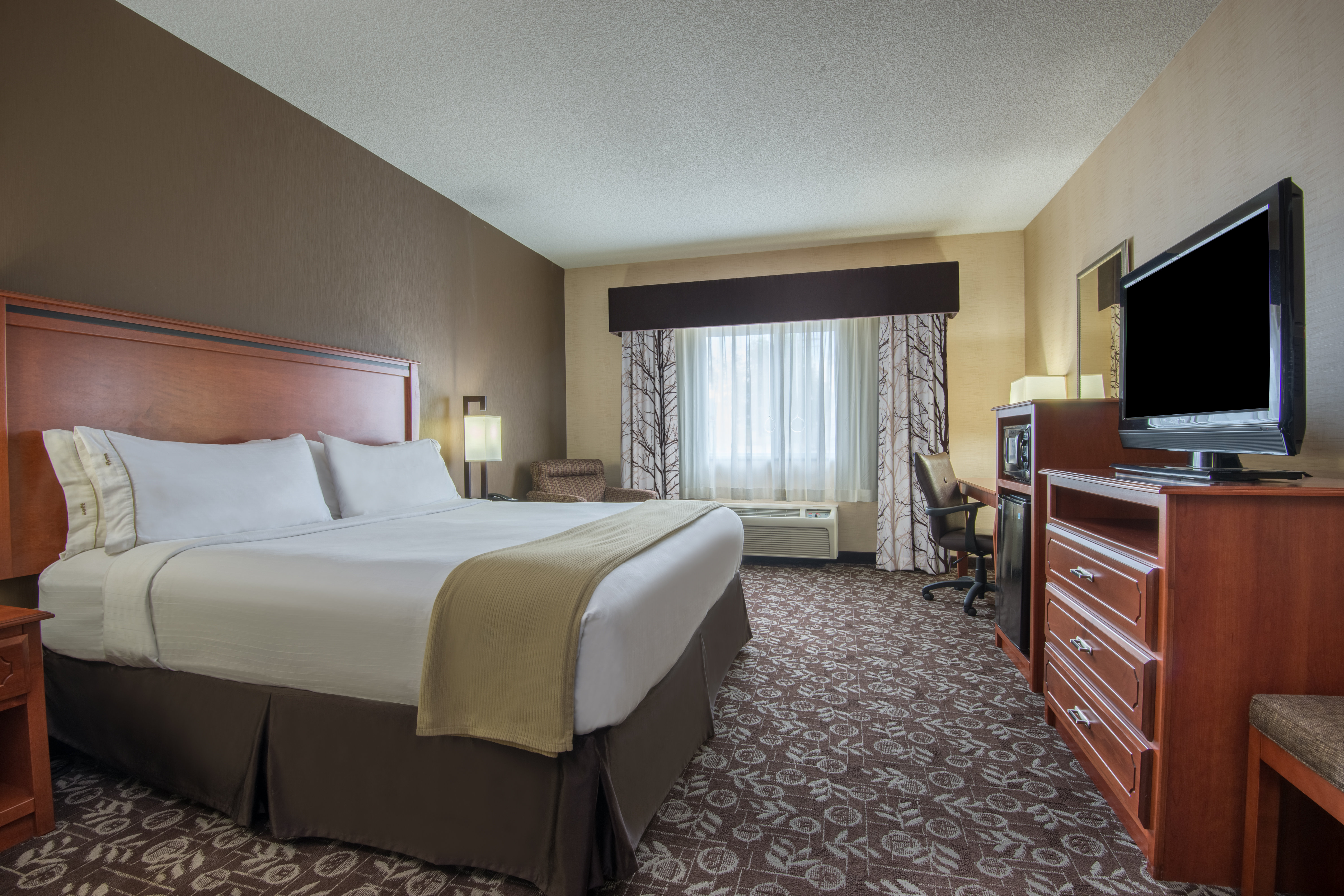 Holiday Inn Express Casper I 25 8/30
