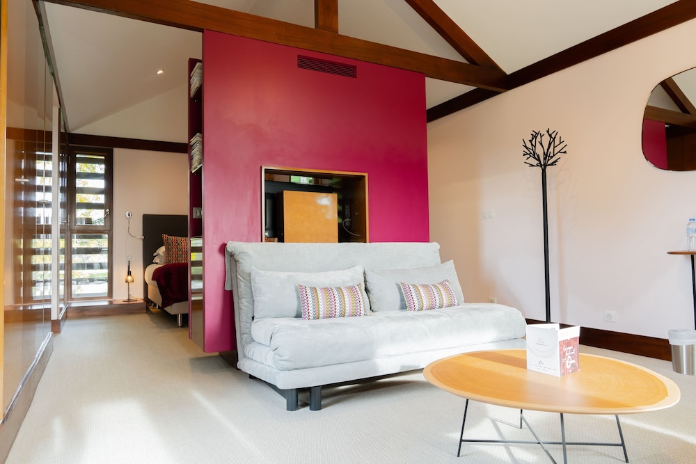 Le Manoir du Lys, The Originals Relais 6/49