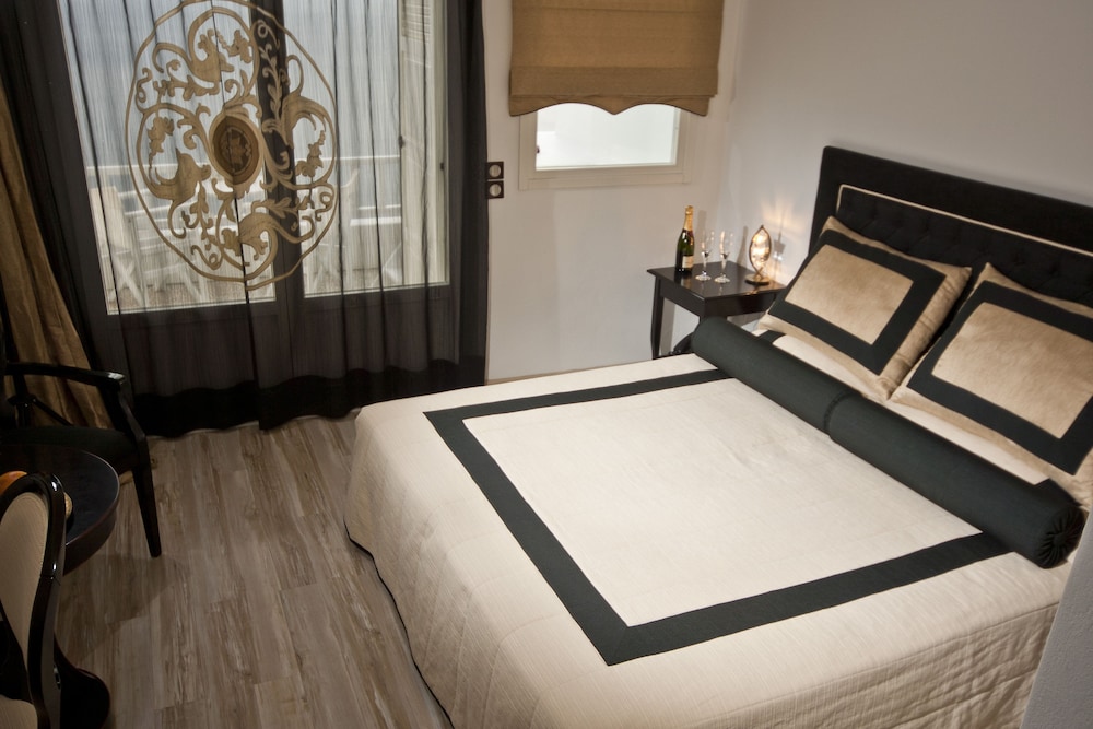 Delfini Villas 6/36
