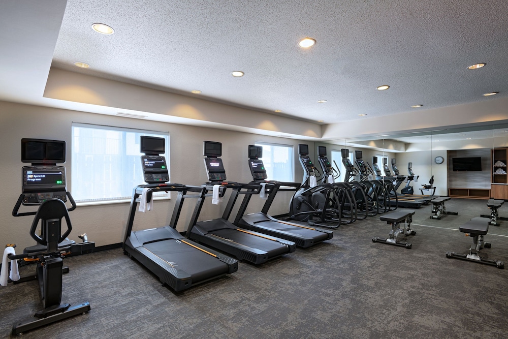 Fairfield by Marriott Inn & Suites Kansas City Airport 14/38
