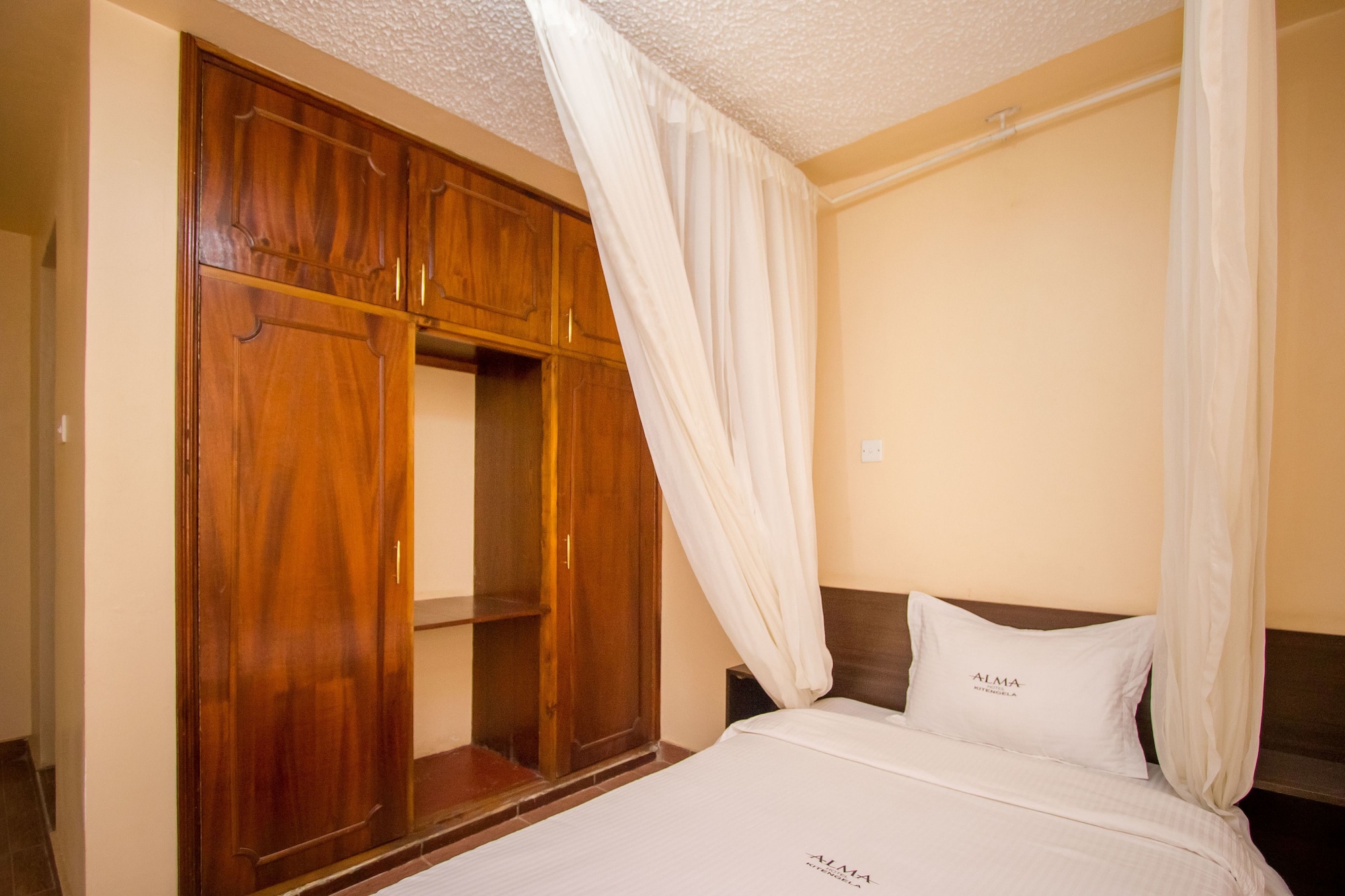 STANDARD, DOUBLE BED