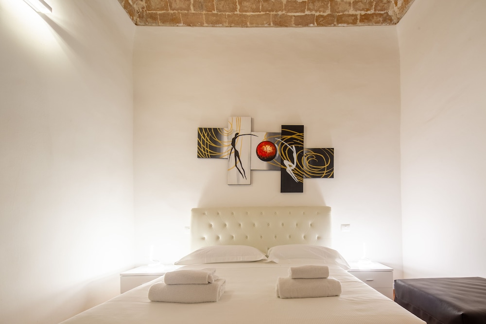Lian Home in Florence 8/19