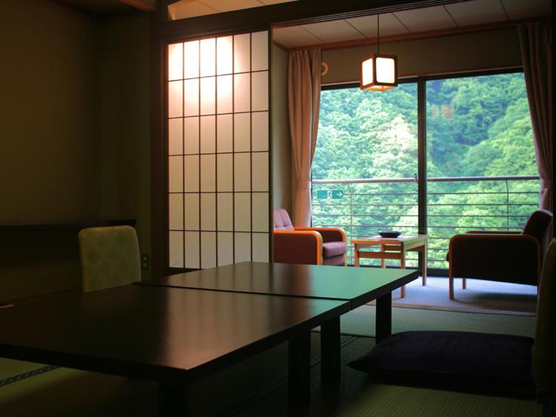 RYOKAN ENRAKU 36/49