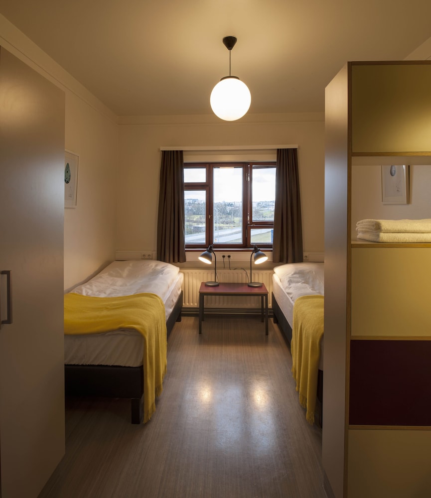 Hotel Gardur 16/58