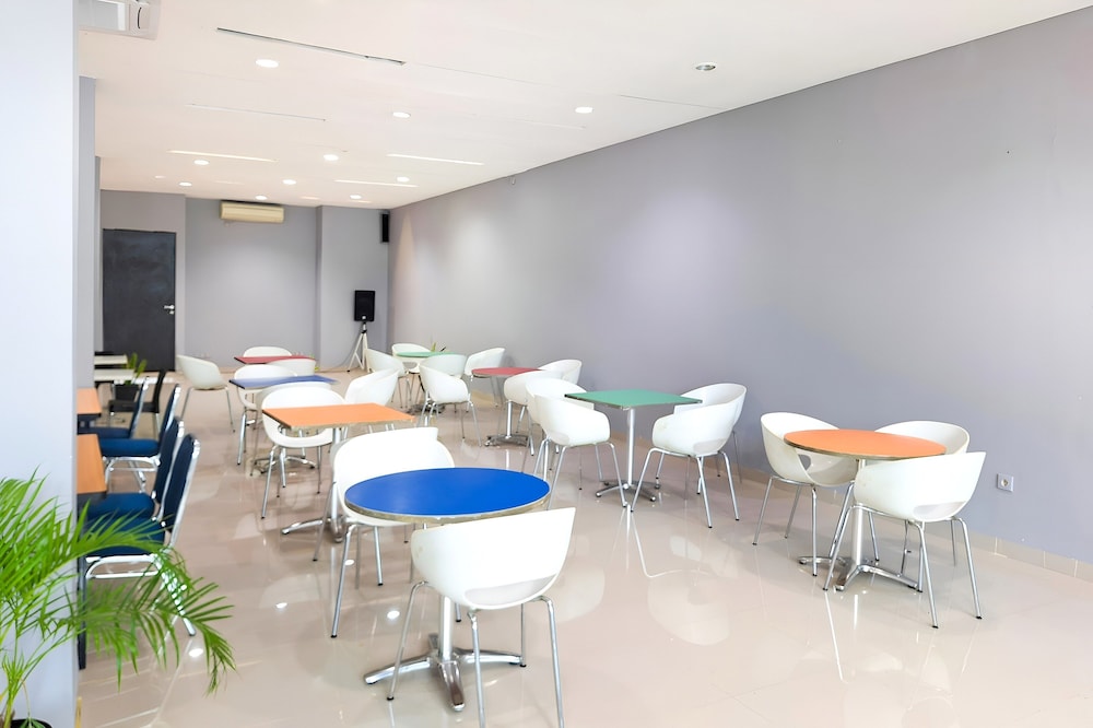 Amaris Hotel Panakkukang Makassar 29/30