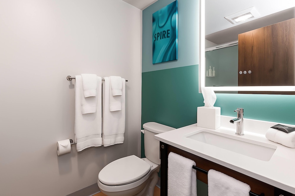 Wingate by Wyndham Geneva at SPIRE Academy 56/56