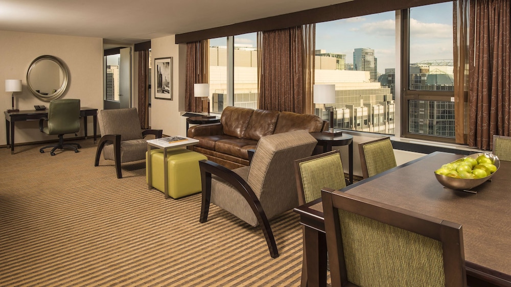 HAMPTON INN CHICAGO DOWNTOWN/MAGNIFICENT MILE 21/33