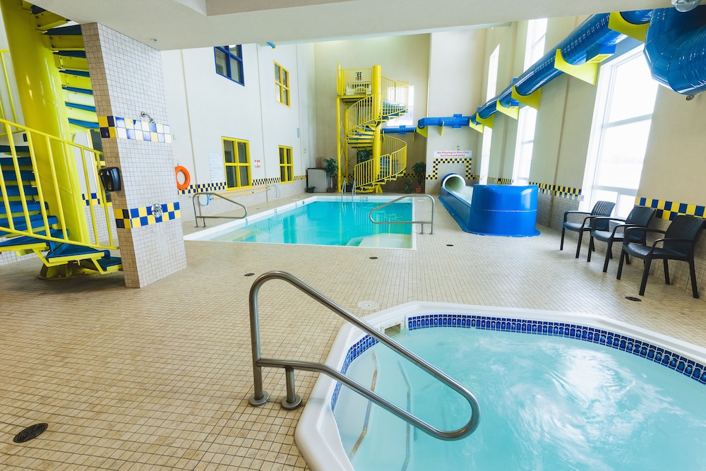 Redwood Inn Suites Grande Prairie 40/61