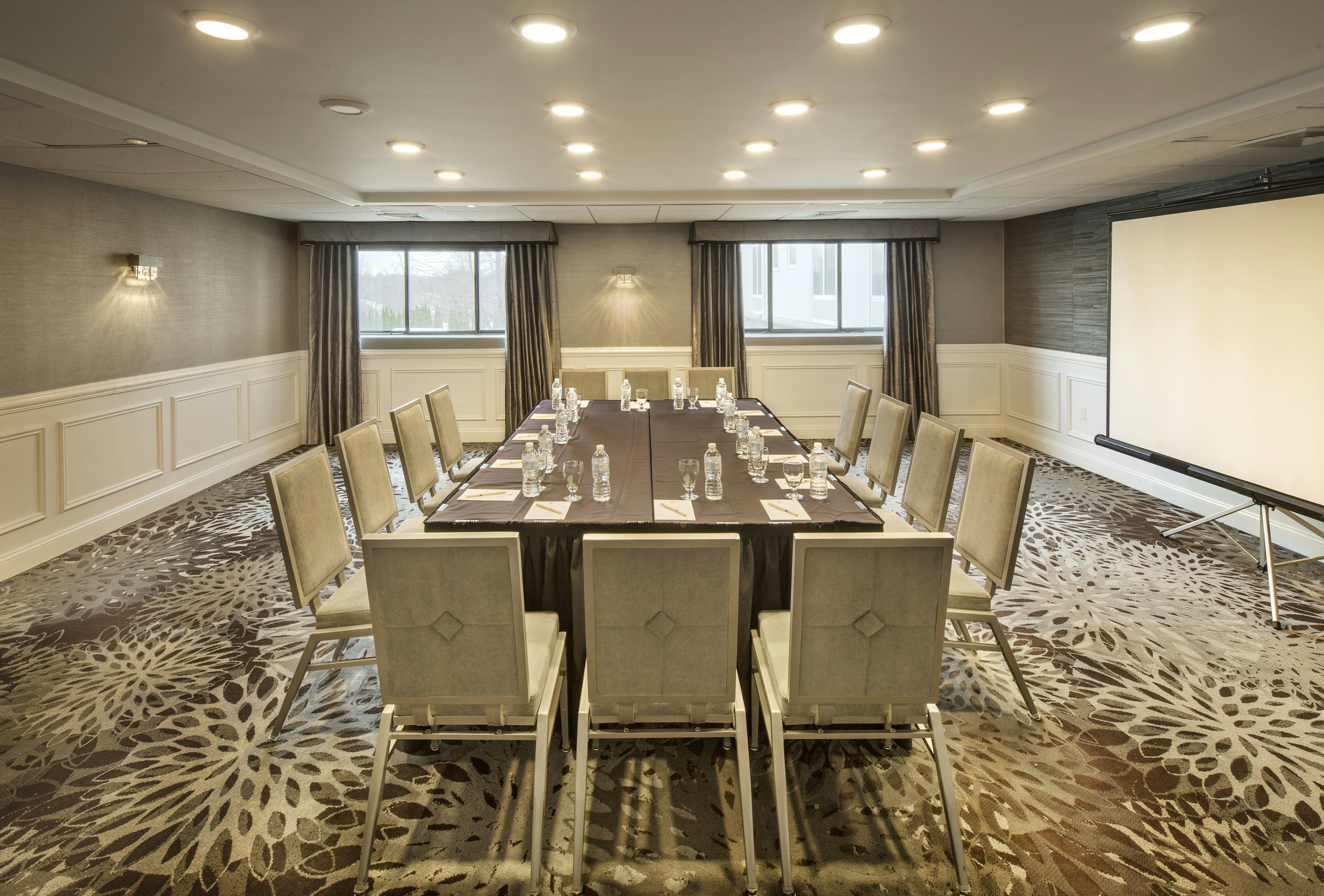 Doubletree By Hilton Hotel Nanuet 52/62